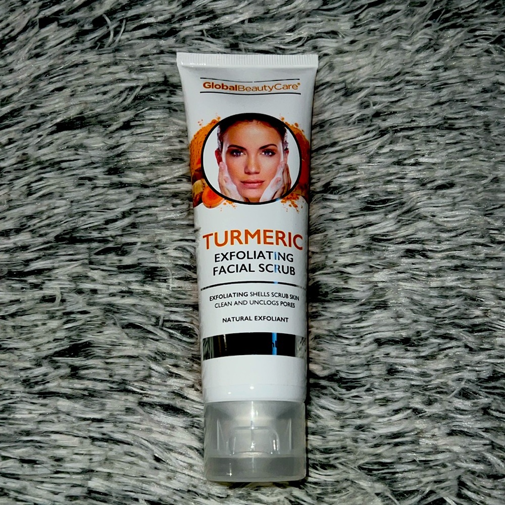 BRAND NEWW UNOPENED “GLOBAL BEAUTY CARE” TURMERIC EXFOLIATING FACIAL SCRUB!!!